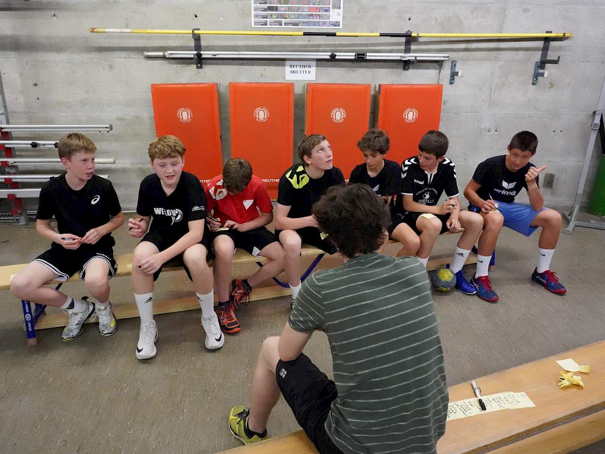 Die jungen Sportler schreiben ihren eigenen Songtext