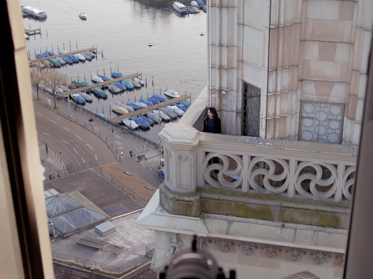 Die Walliser Mundart-Ikone auf dem Wahrzeichen der Limmatstadt